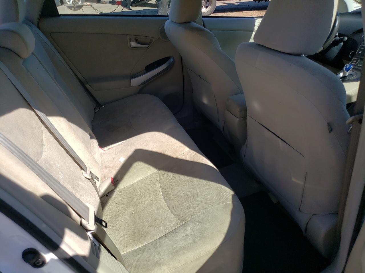 Photo 6 from auction – 2010 TOYOTA PRIUS with VIN JTDKN3DU4A0098685