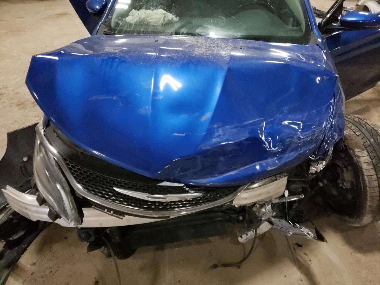Photo 7 from auction – 2015 CHRYSLER 200 C with VIN 1C3CCCEG6FN560388