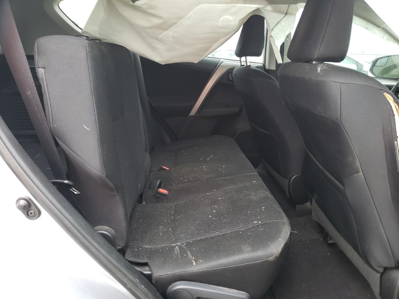 Photo 6 from auction – 2016 TOYOTA RAV4 LE with VIN 2T3ZFREV7GW303216