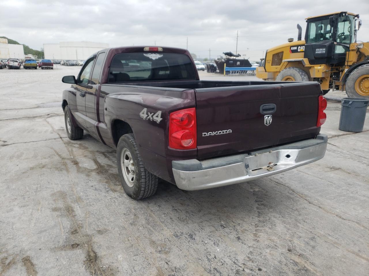 Photo 3 from auction – 2005 DODGE DAKOTA ST with VIN 1D7HW22K05S279091