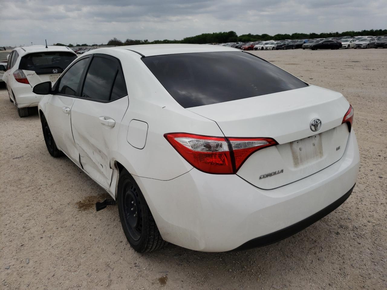 Photo 3 from auction – 2015 TOYOTA COROLLA L with VIN 5YFBURHE9FP352719