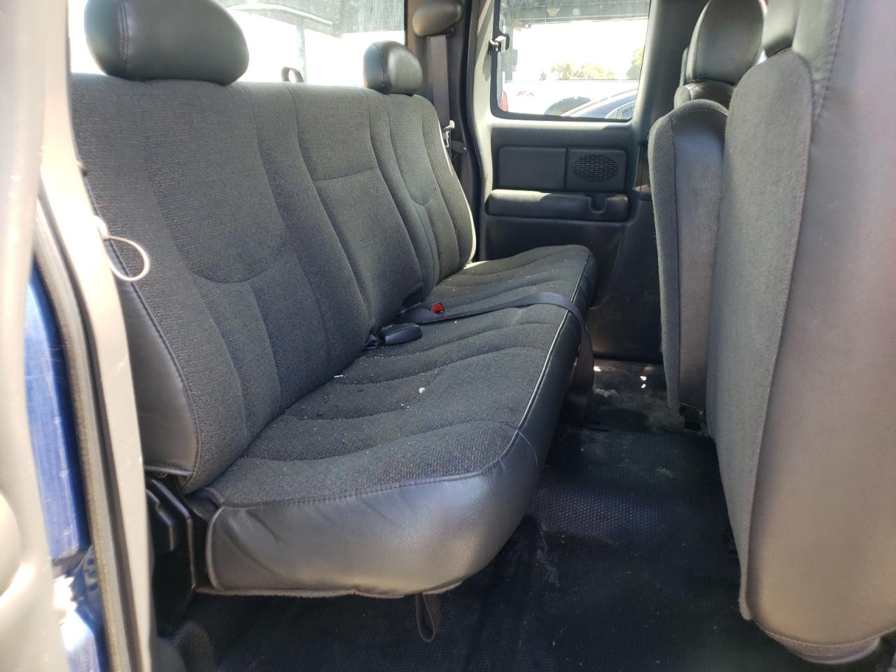 Photo 6 from auction – 2003 CHEVROLET SILVERADO with VIN 2GCEC19X831346597