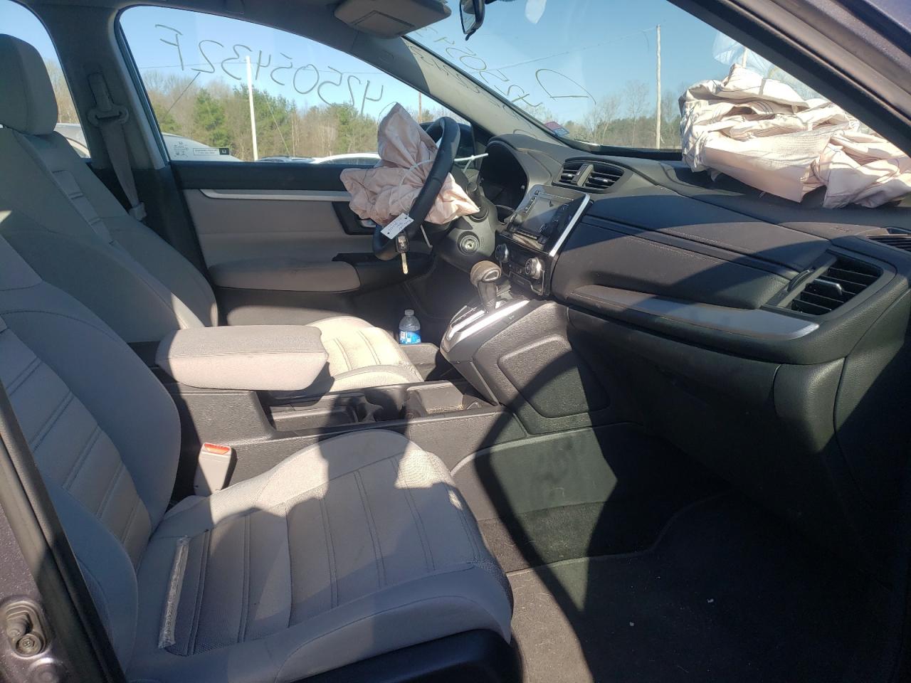 Photo 5 from auction – 2017 HONDA CR-V LX with VIN 5J6RW6H33HL005608