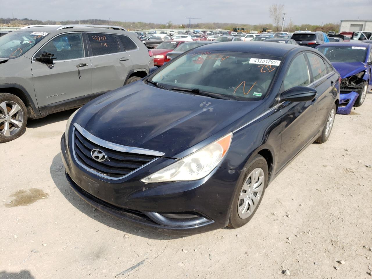 Photo 2 from auction – 2011 HYUNDAI SONATA GLS with VIN 5NPEB4ACXBH079604