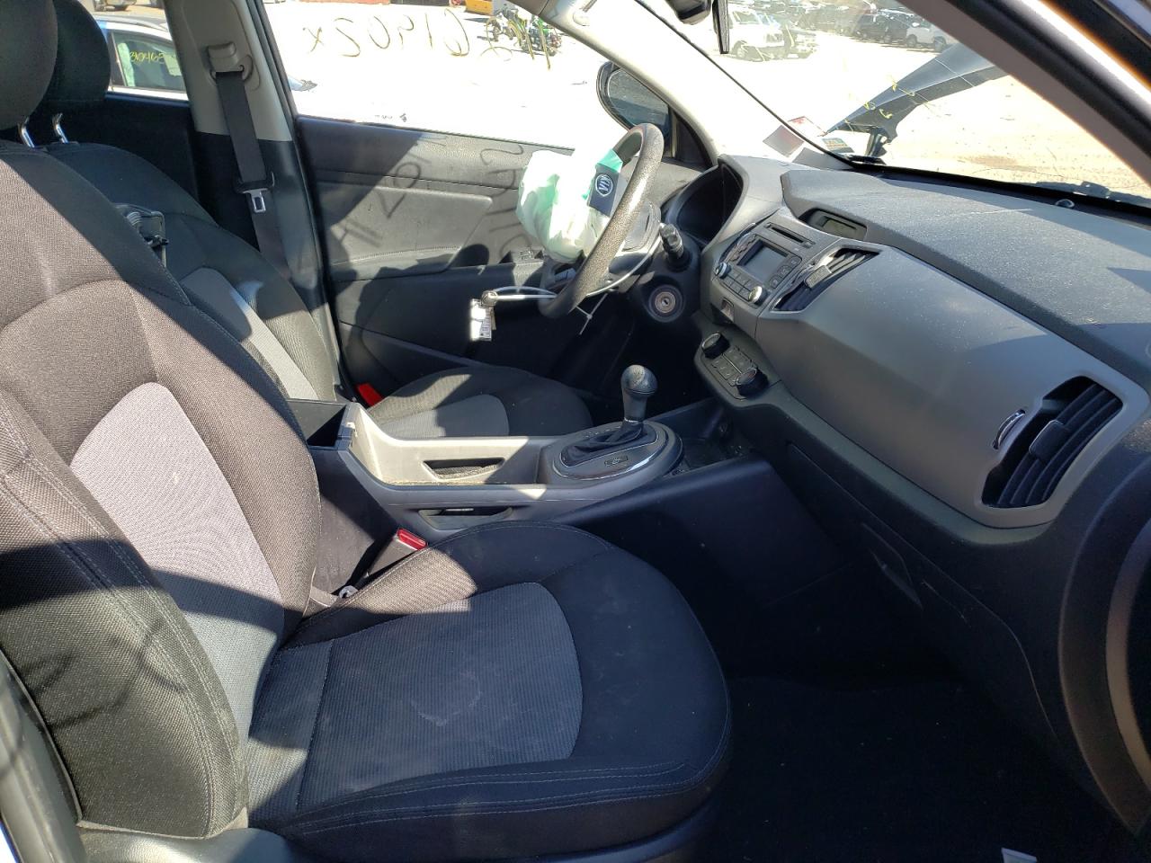 Photo 5 from auction – 2016 KIA SPORTAGE L with VIN KNDPBCAC9G7876845