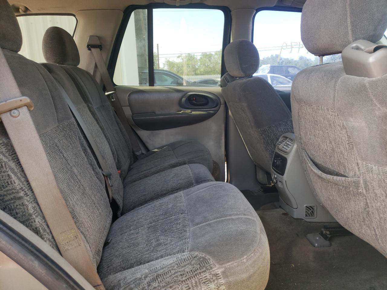Photo 6 from auction – 2003 CHEVROLET TRAILBLAZE with VIN 1GNDS13S332216469