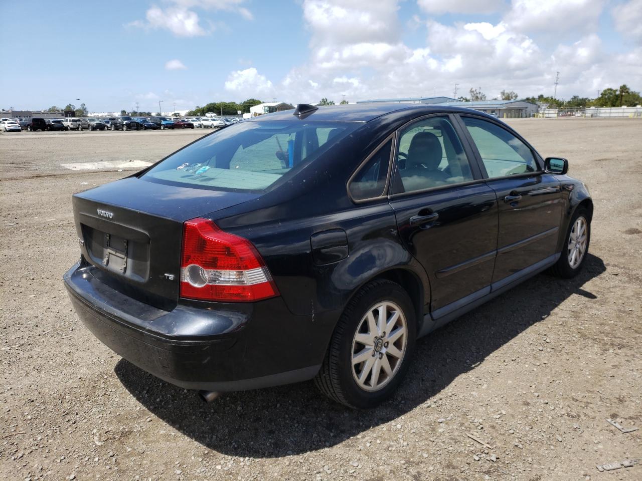 Photo 4 from auction – 2006 VOLVO S40 T5 with VIN YV1MS682862168271