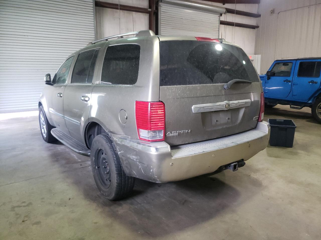 Photo 3 from auction – 2007 CHRYSLER ASPEN LIMI with VIN 1A8HX58207F571604