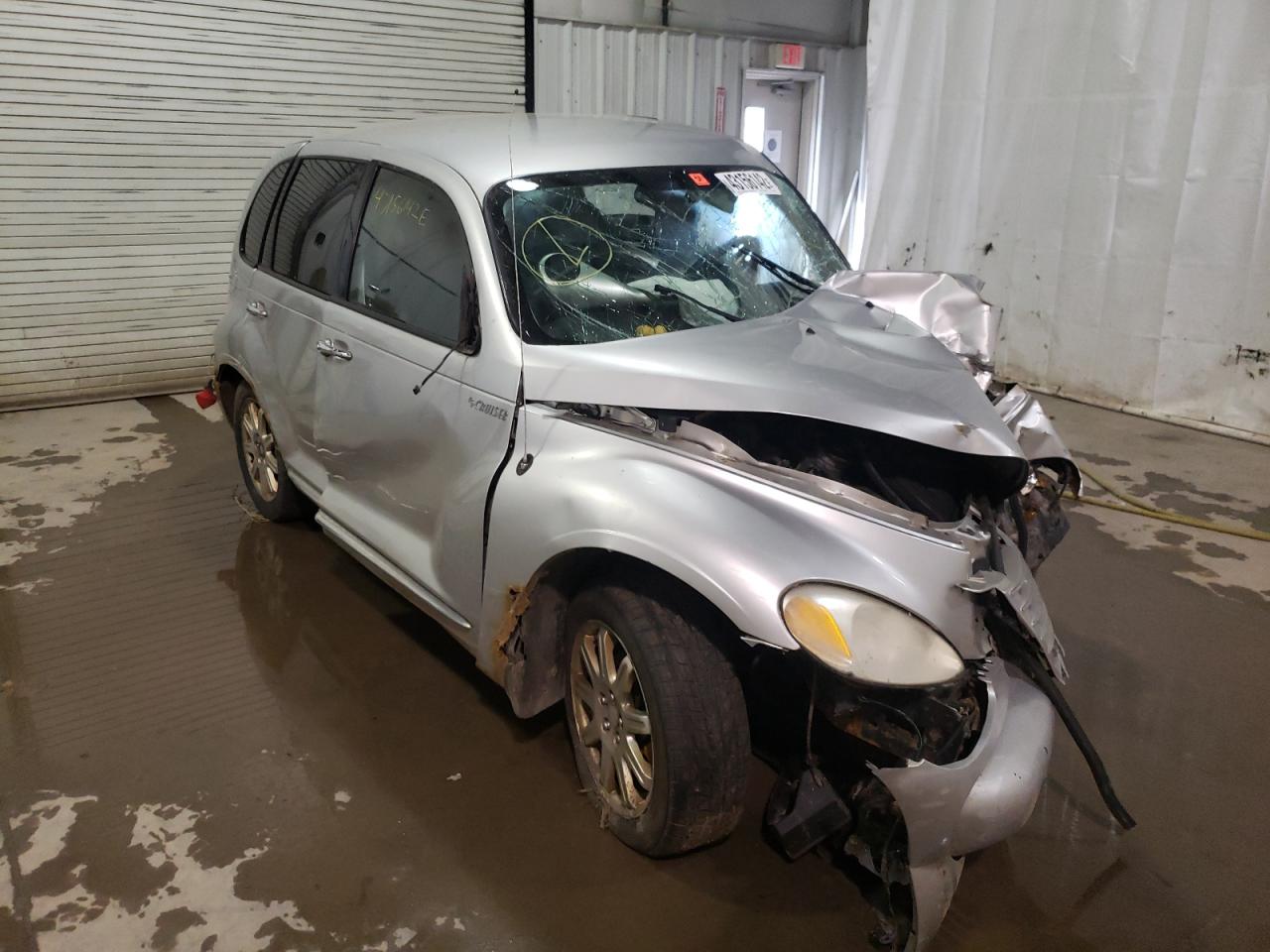 CHRYSLER PT CRUISER 2004 with VIN 3C4FY58B04T331966 - Photo from auction