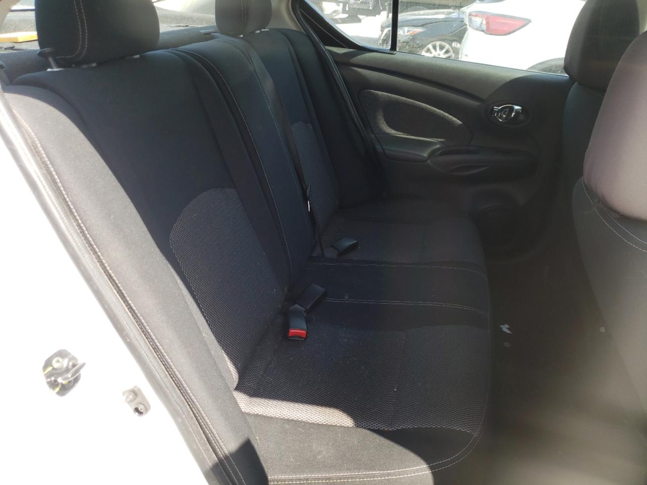 Photo 6 from auction – 2015 NISSAN VERSA S with VIN 3N1CN7AP5FL839854