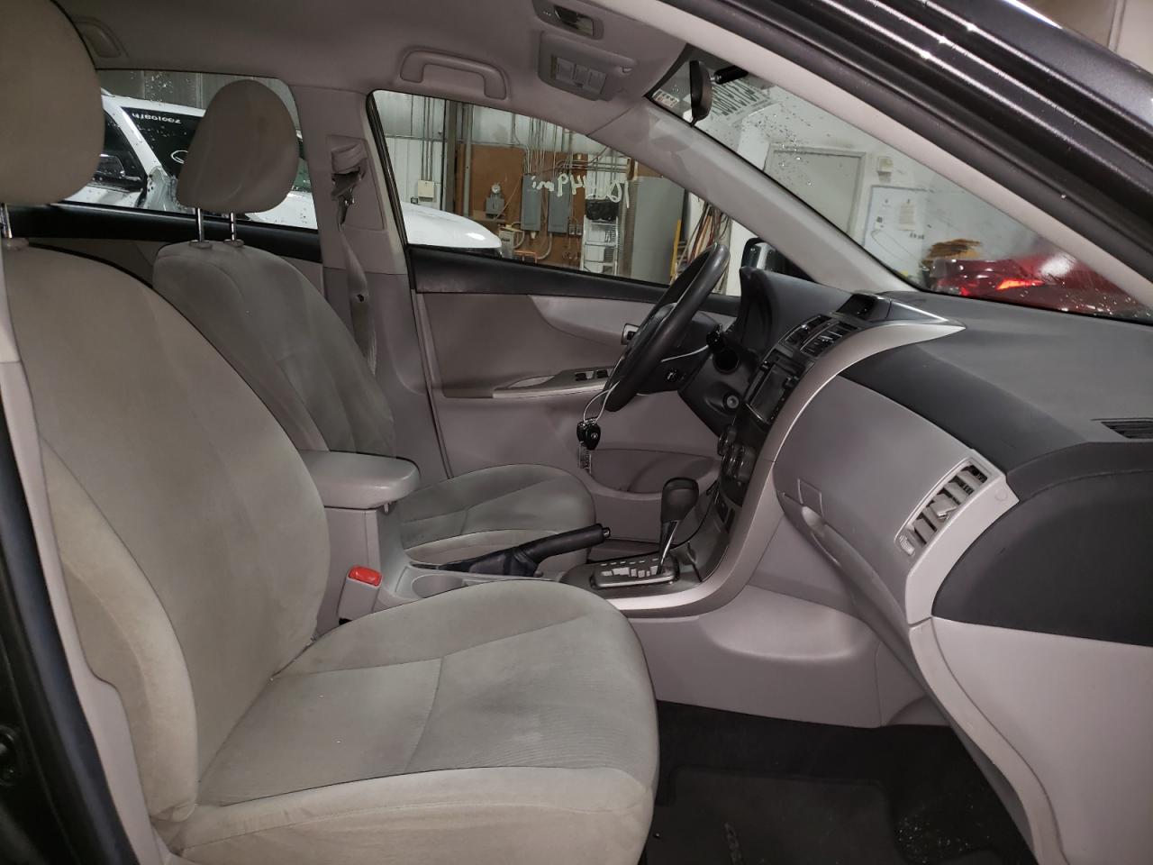 Photo 5 from auction – 2013 TOYOTA COROLLA BA with VIN 5YFBU4EE5DP101992