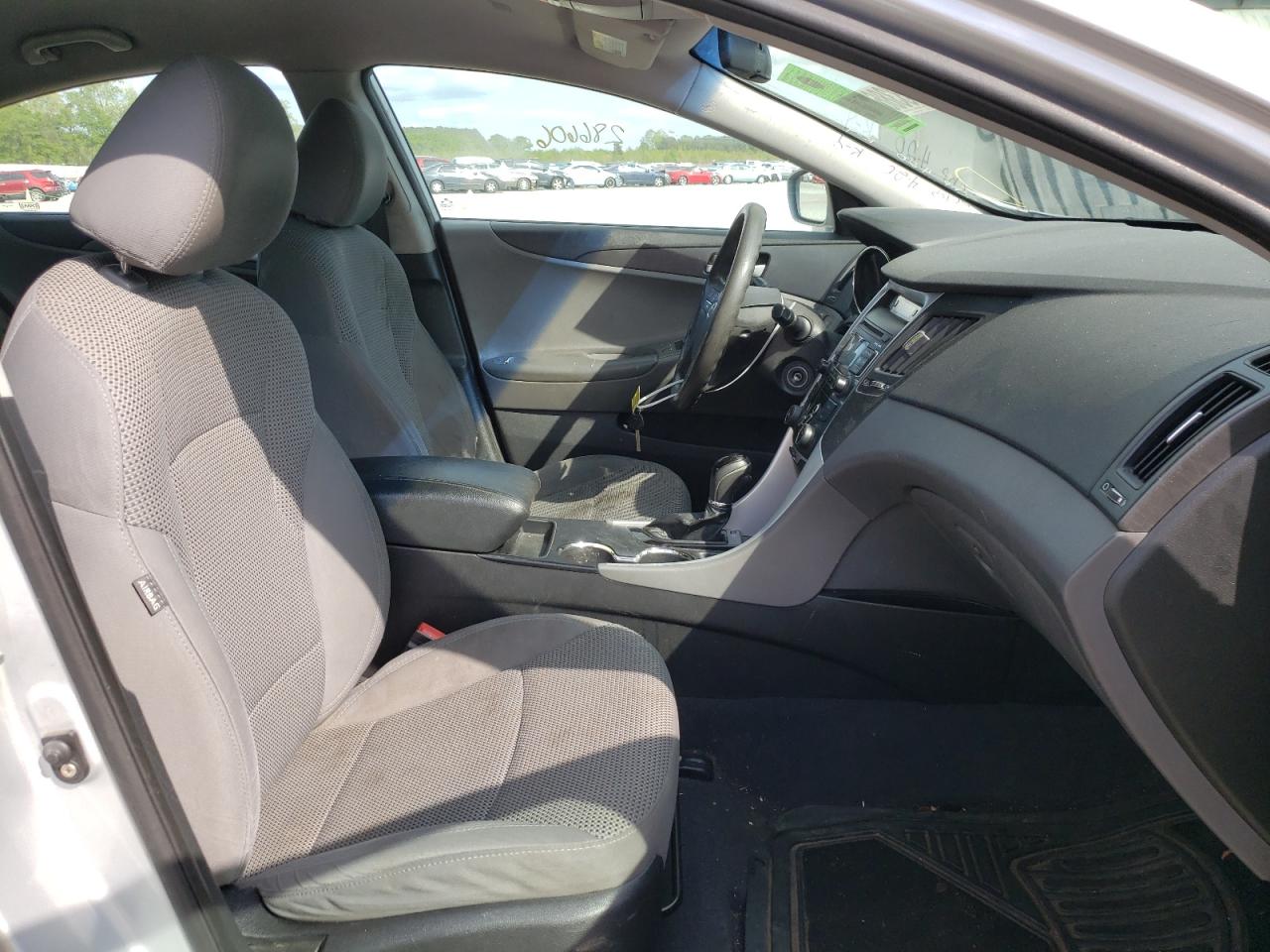 Photo 5 from auction – 2011 HYUNDAI SONATA GLS with VIN 5NPEB4AC1BH281490