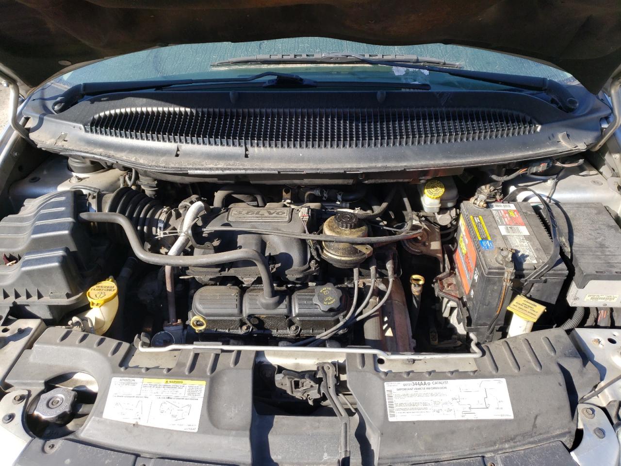 Photo 7 from auction – 2005 CHRYSLER TOWN & COU with VIN 2C8GP64L35R319230