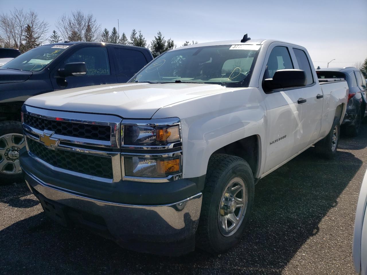 Photo 2 from auction – 2015 CHEVROLET SILVERADO with VIN 1GCRCPEH6FZ146154