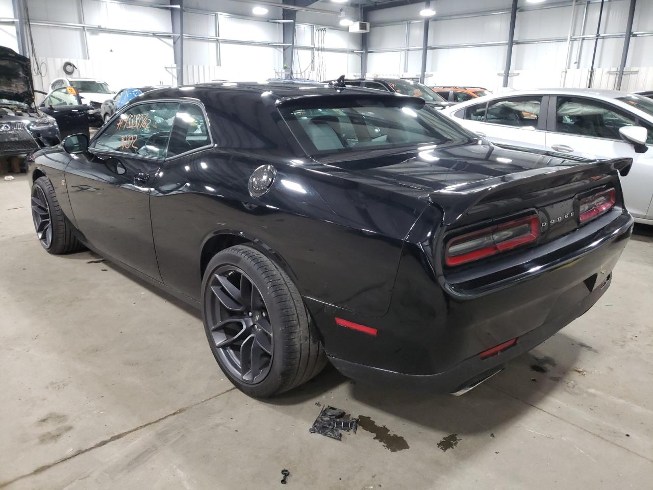 Photo 3 from auction – 2016 DODGE CHALLENGER with VIN 2C3CDZFJ2GH288913
