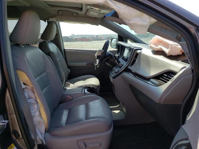 Photo 5 from auction – 2015 TOYOTA SIENNA XLE with VIN 5TDYK3DC5FS667378