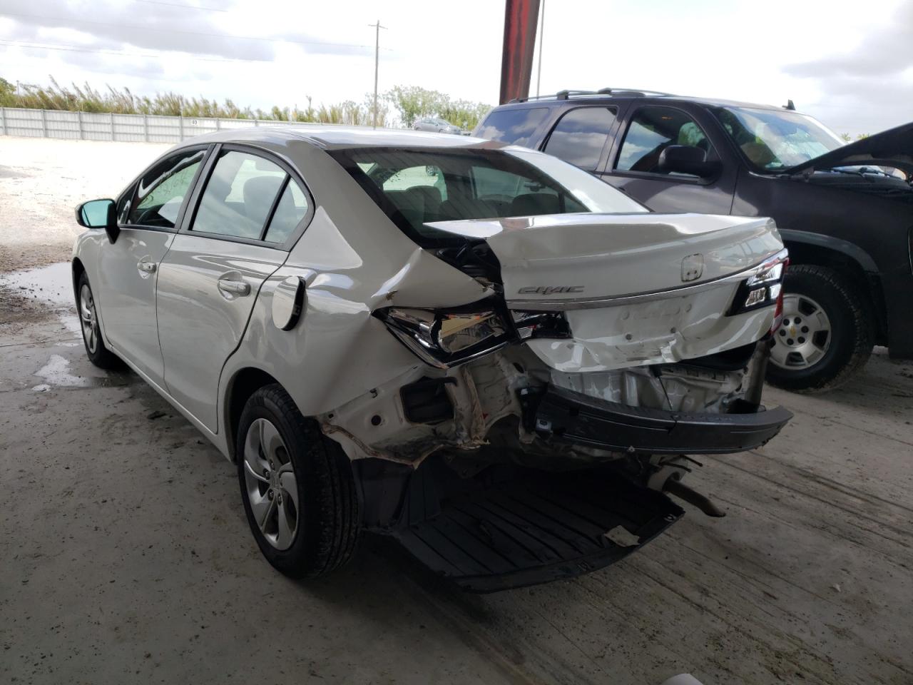 Photo 3 from auction – 2015 HONDA CIVIC LX with VIN 19XFB2F57FE096518
