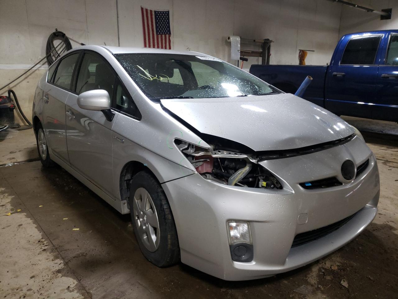 TOYOTA PRIUS 2010 with VIN JTDKN3DU1A0006772 - Photo from auction