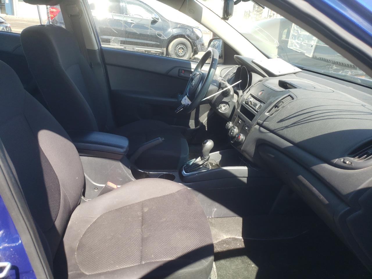 Photo 6 from auction – 2012 KIA FORTE LX with VIN KNAFT5A28C5584098
