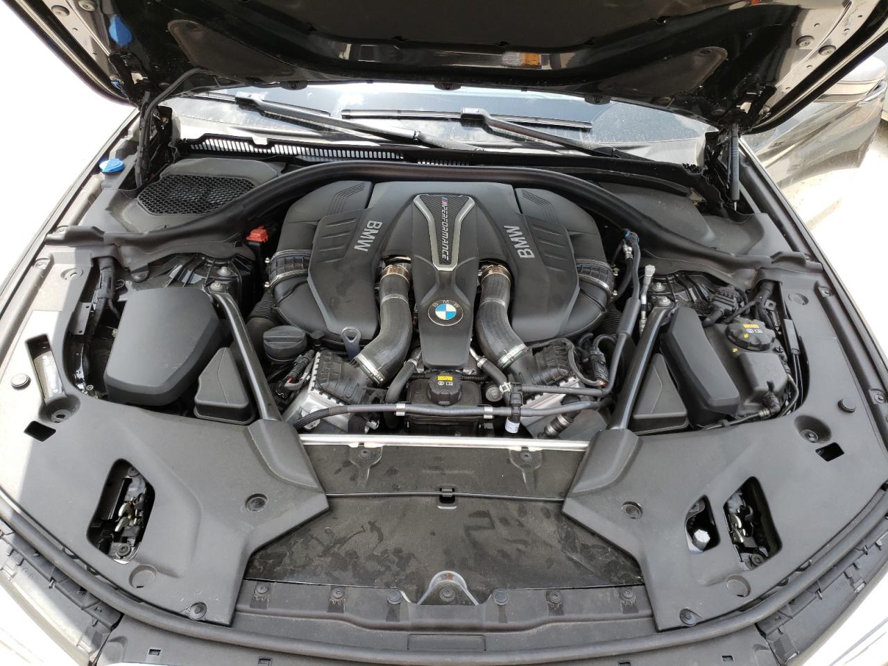 Photo 7 from auction – 2018 BMW M550XI with VIN WBAJB9C52JB287094
