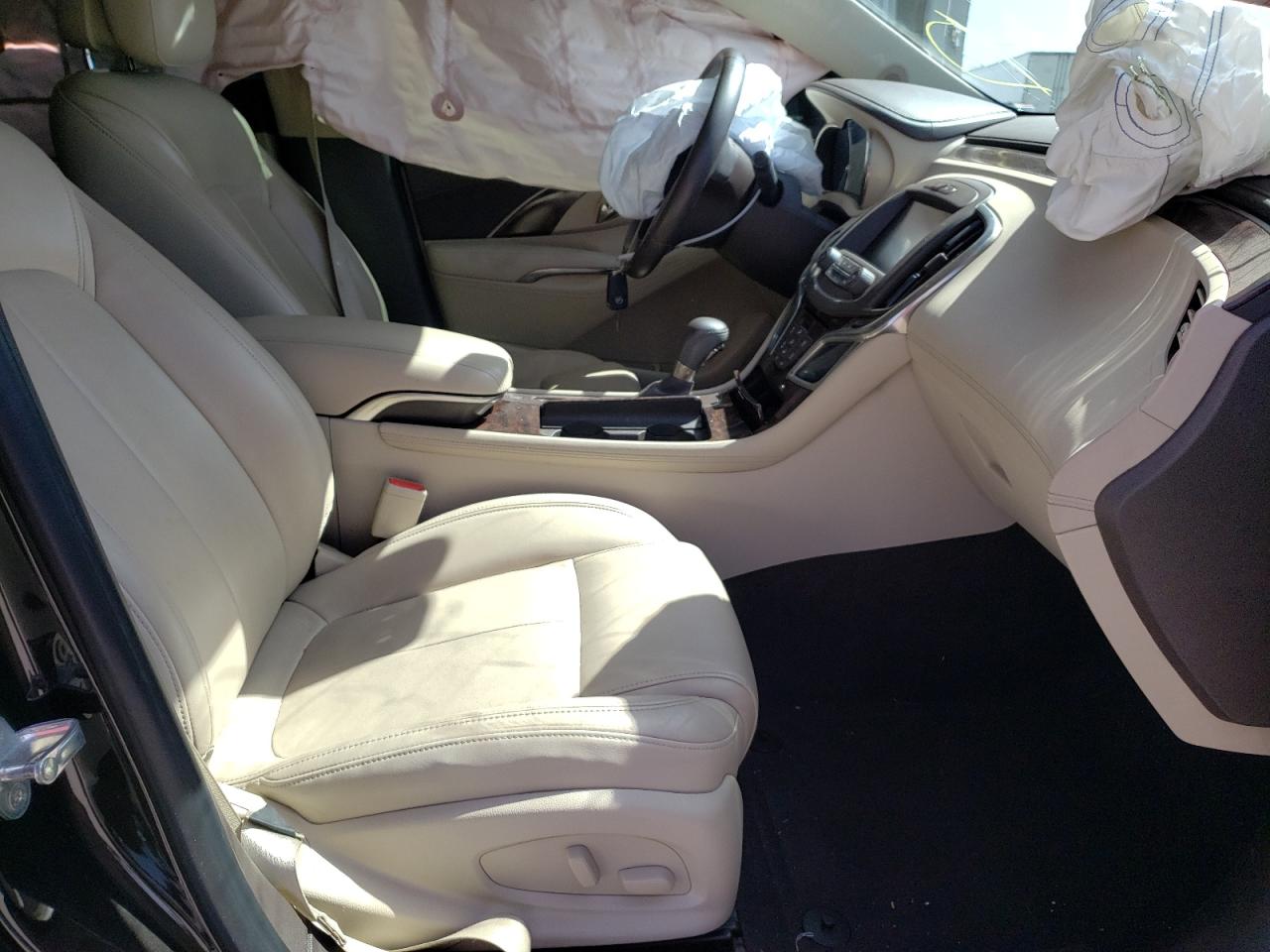 Photo 5 from auction – 2014 BUICK LACROSSE with VIN 1G4GB5G31EF167425