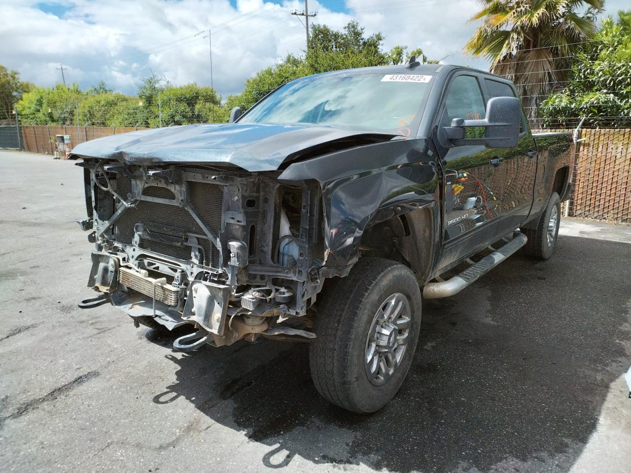 Photo 2 from auction – 2019 CHEVROLET SILVERADO with VIN 1GC1KSEG8KF186287