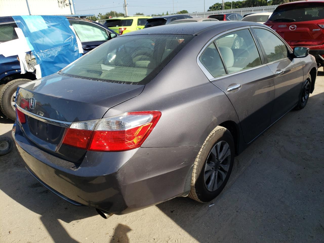 Photo 4 from auction – 2014 HONDA ACCORD LX with VIN 1HGCR2F39EA196829