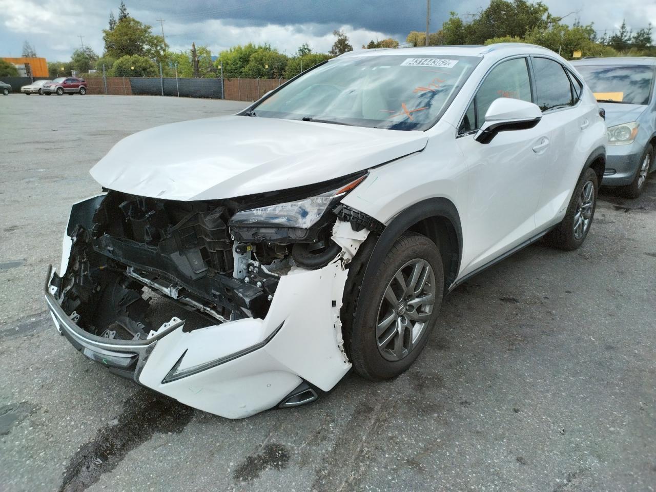 Photo 2 from auction – 2015 LEXUS NX 300H with VIN JTJBJRBZ7F2028278