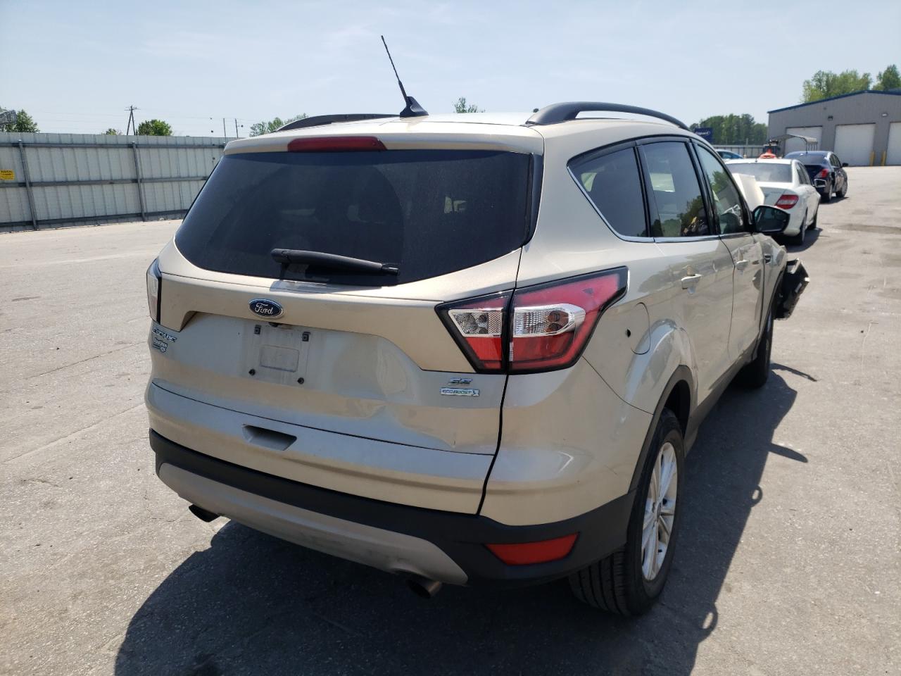 Photo 4 from auction – 2018 FORD ESCAPE SE with VIN 1FMCU0GD6JUC94343