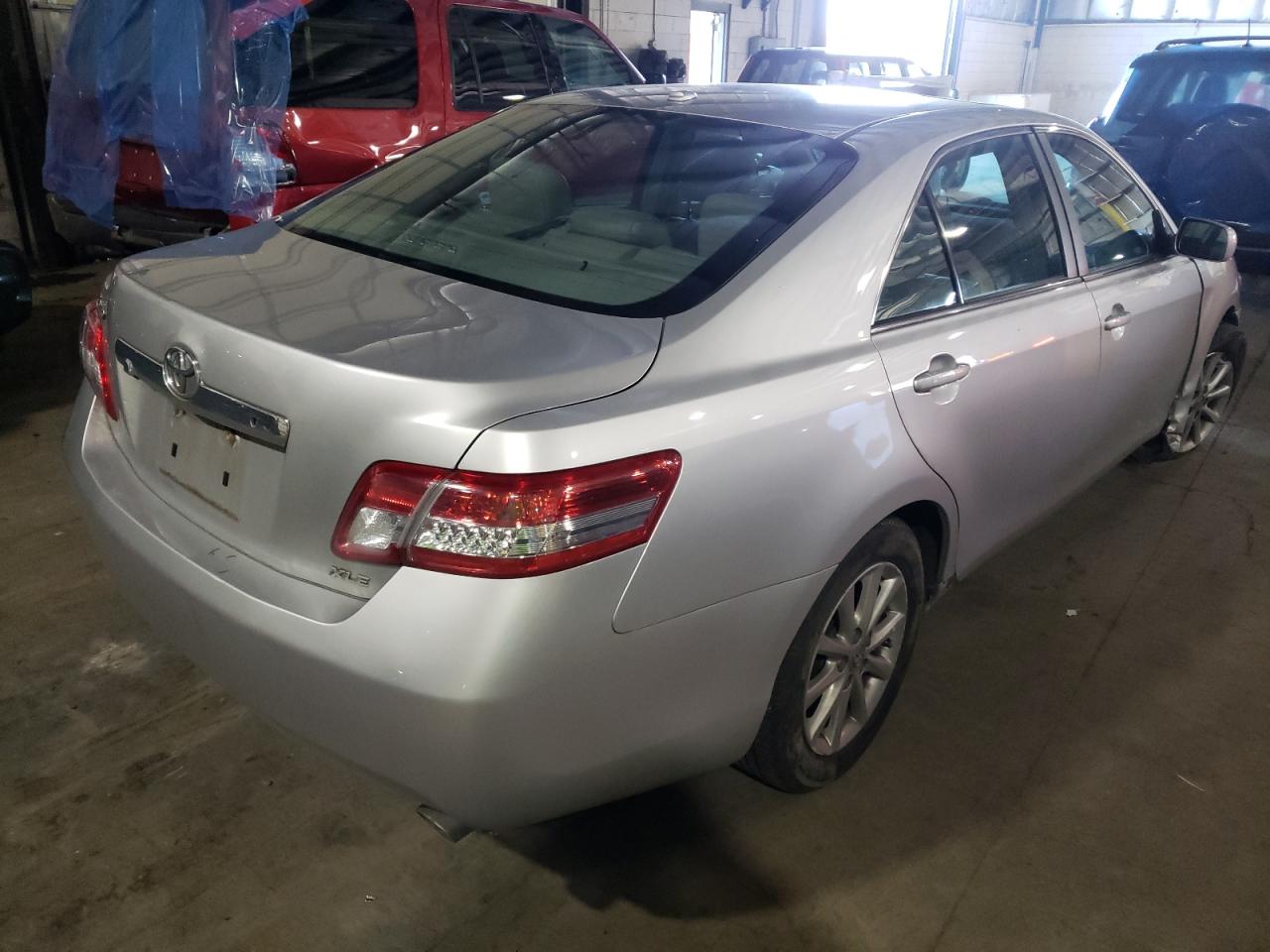 Фото 4 с аукциона – 2011 TOYOTA CAMRY BASE с VIN 4T4BF3EK5BR190572