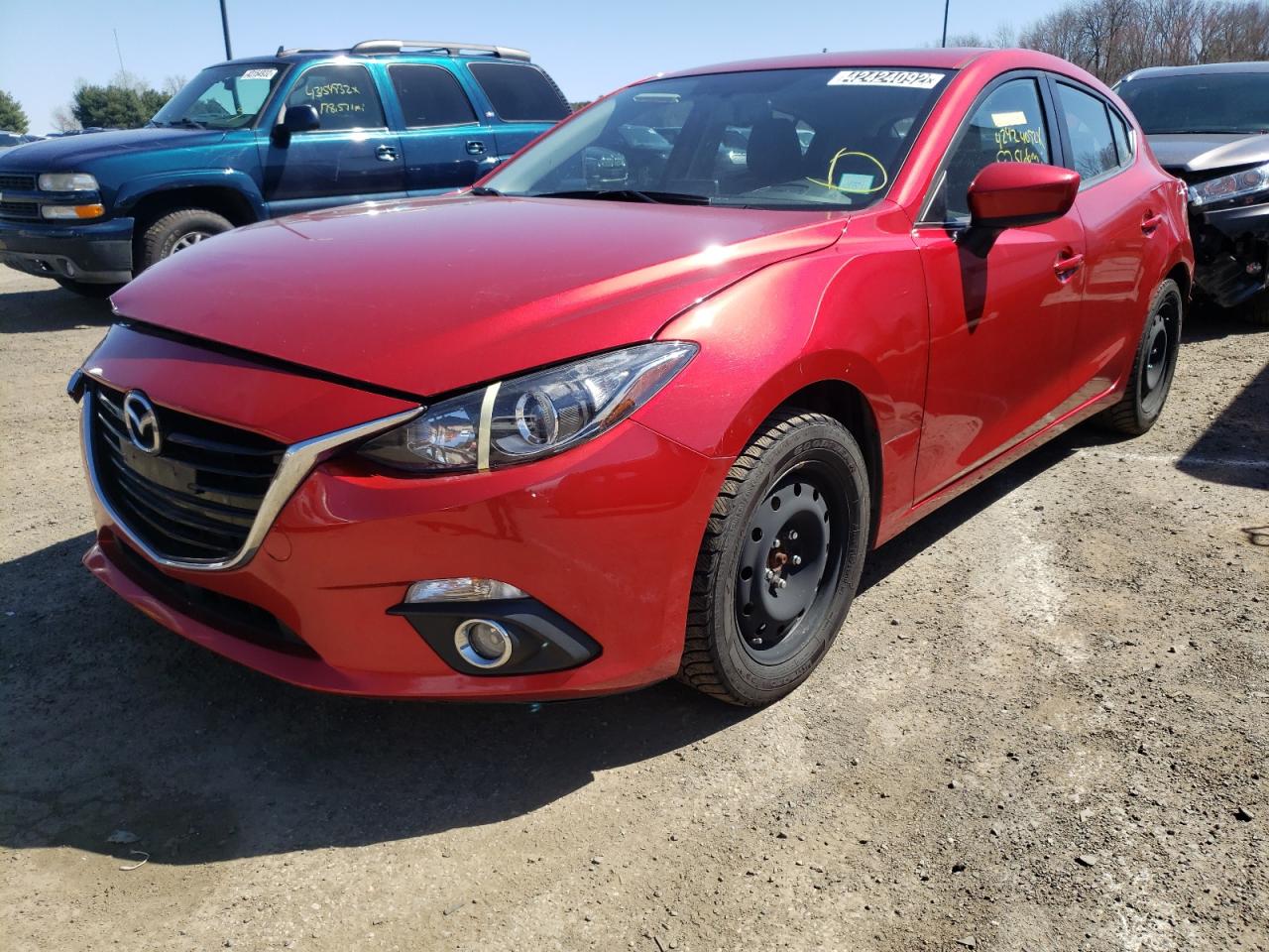 Photo 2 from auction – 2016 MAZDA 3 TOURING with VIN JM1BM1M31G1301520