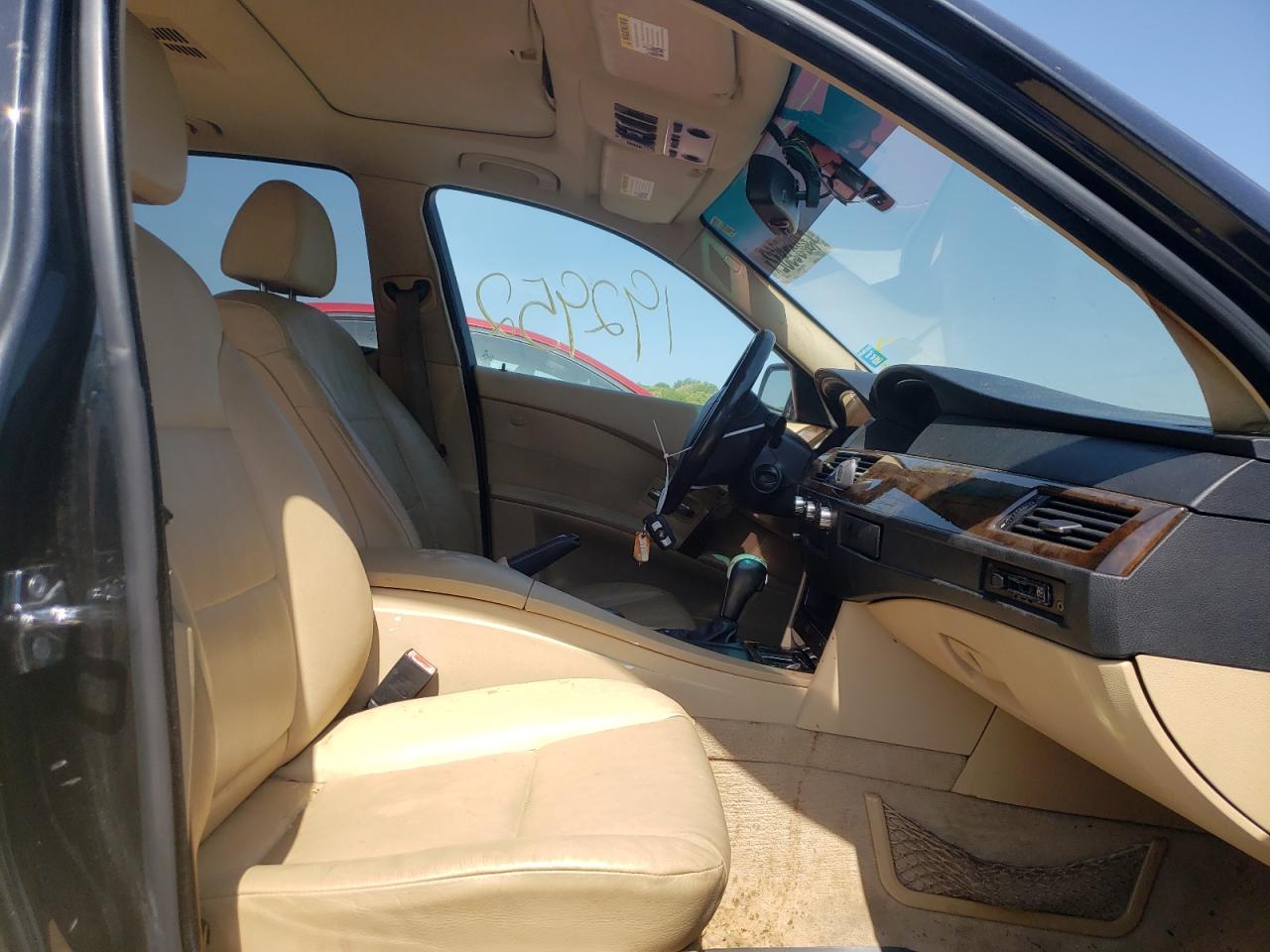 Photo 5 from auction – 2007 BMW 525 I with VIN WBANE53587CW64774