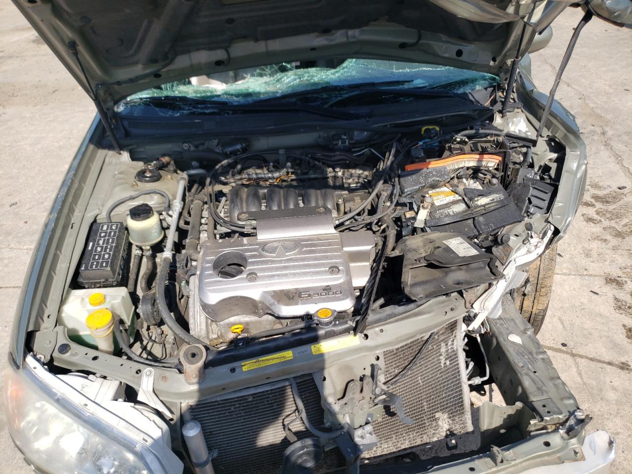 Photo 7 from auction – 2001 INFINITI I30 with VIN JNKCA31A41T040910