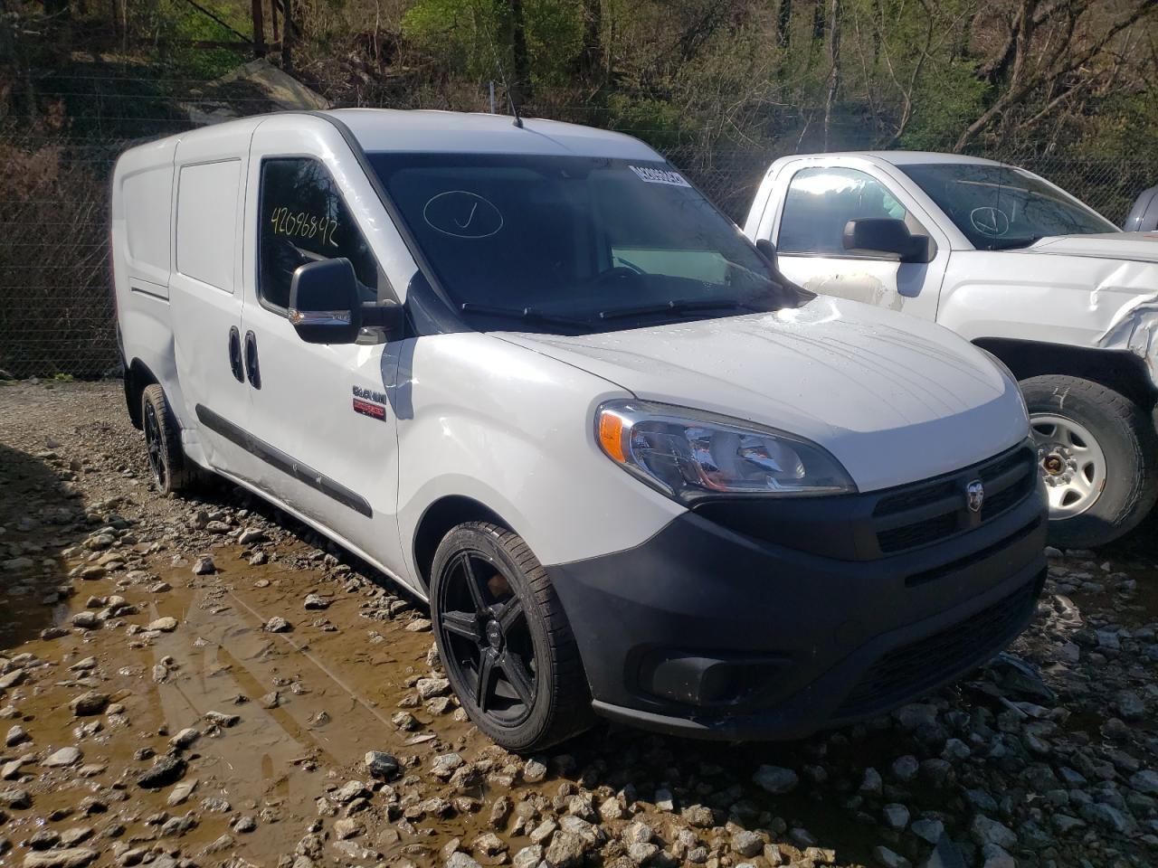 RAM PROMASTER 2017 with VIN ZFBERFAB8H6F20556 - Photo from auction