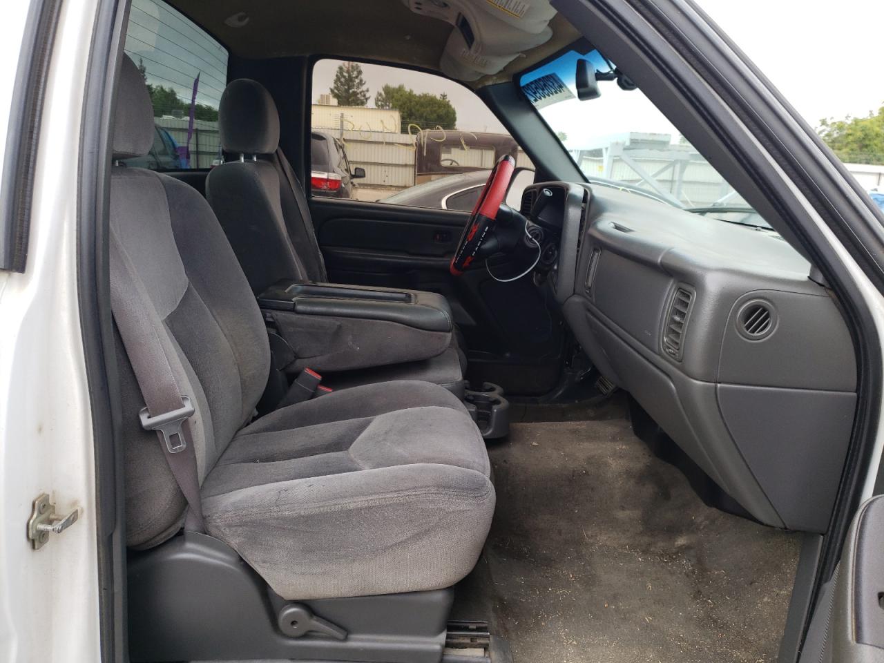 Photo 5 from auction – 2005 GMC NEW SIERRA with VIN 1GTEC14T75Z329885