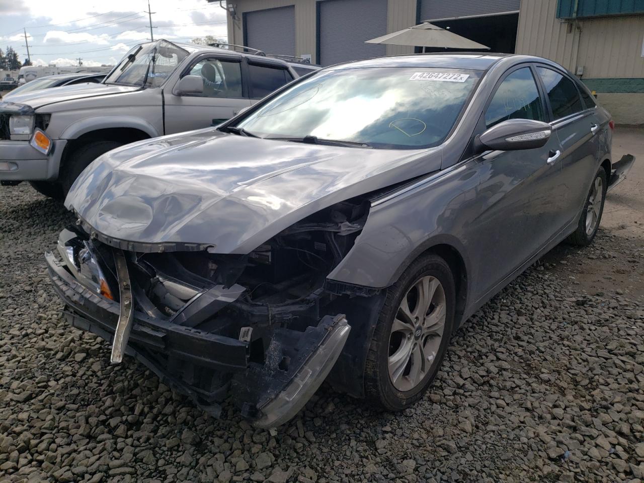 Photo 2 from auction – 2011 HYUNDAI SONATA SE with VIN 5NPEC4ACXBH029833