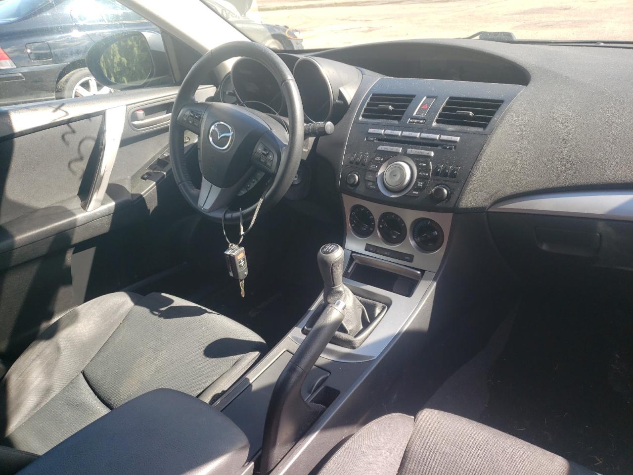 Photo 9 from auction – 2010 MAZDA 3 S with VIN JM1BL1H65A1329674