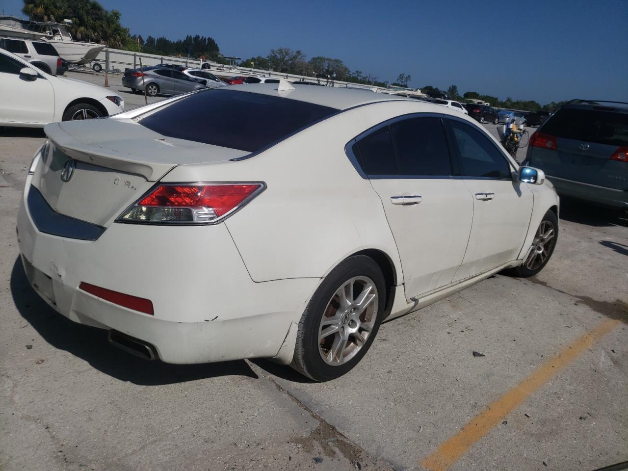 Photo 4 from auction – 2009 ACURA TL with VIN 19UUA86509A026817