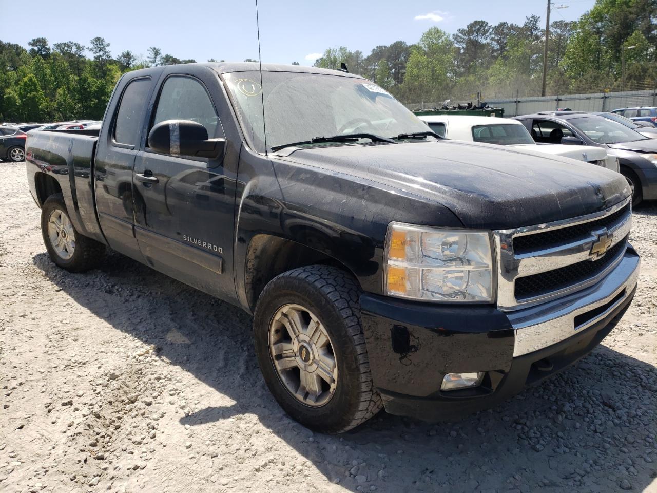 CHEVROLET SILVERADO 2011 with VIN 1GCRCSE09BZ329023 - Photo from auction