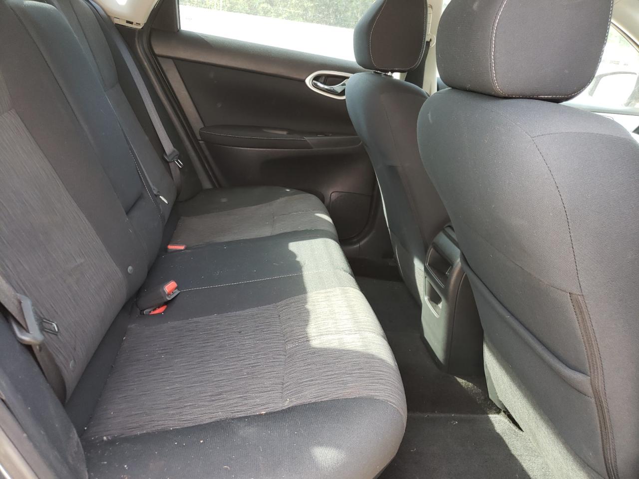 Photo 6 from auction – 2015 NISSAN SENTRA with VIN 3N1AB7AP0FY271628