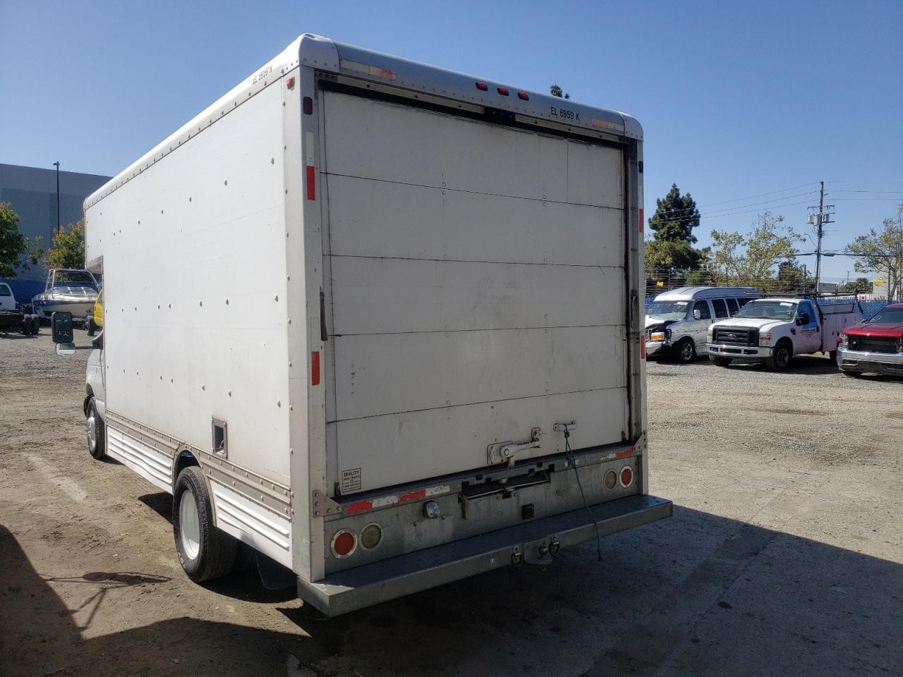 Photo 3 from auction – 2006 FORD ECONOLINE with VIN 1FDXE45S56HA85134