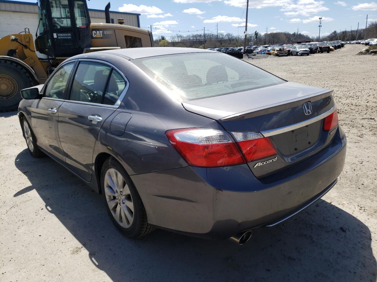 Photo 3 from auction – 2014 HONDA ACCORD SPO with VIN 1HGCR2E54EA107056