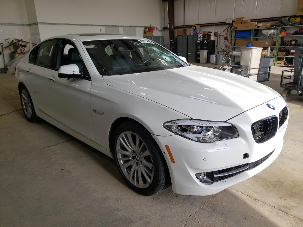 BMW 550 I 2011 with VIN WBAFR9C51BC599338 - Photo from auction