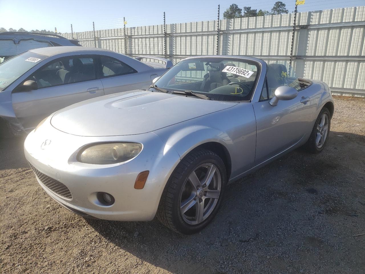 Photo 2 from auction – 2006 MAZDA MX-5 MIATA with VIN JM1NC25F960114383