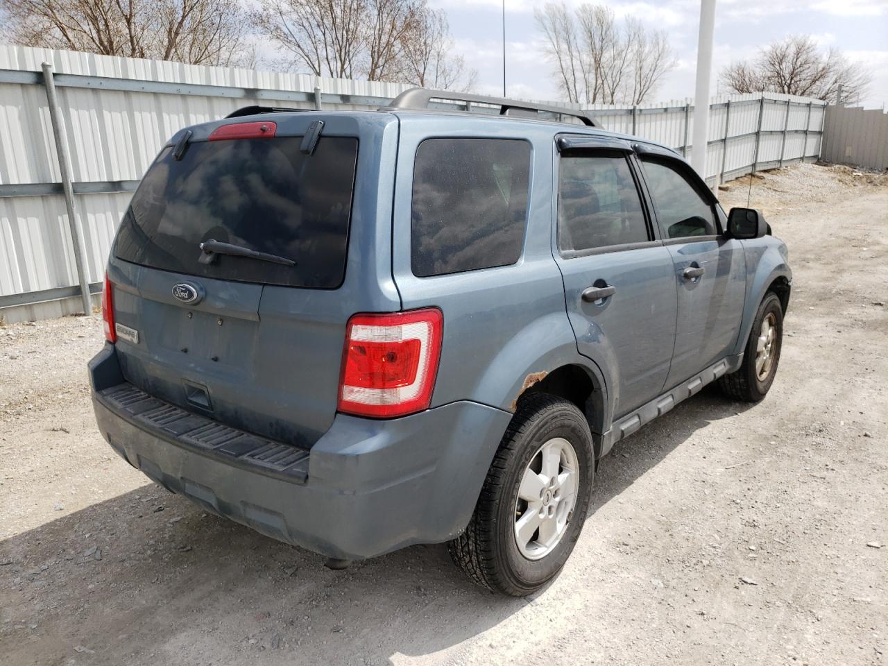 Photo 4 from auction – 2010 FORD ESCAPE XLT with VIN 1FMCU9D76AKD45645
