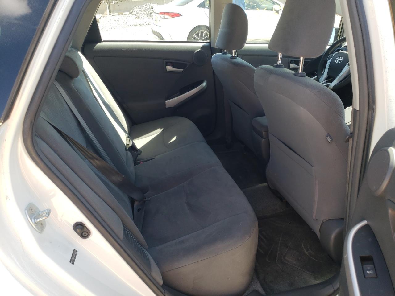Photo 6 from auction – 2010 TOYOTA PRIUS with VIN JTDKN3DU9A1021837
