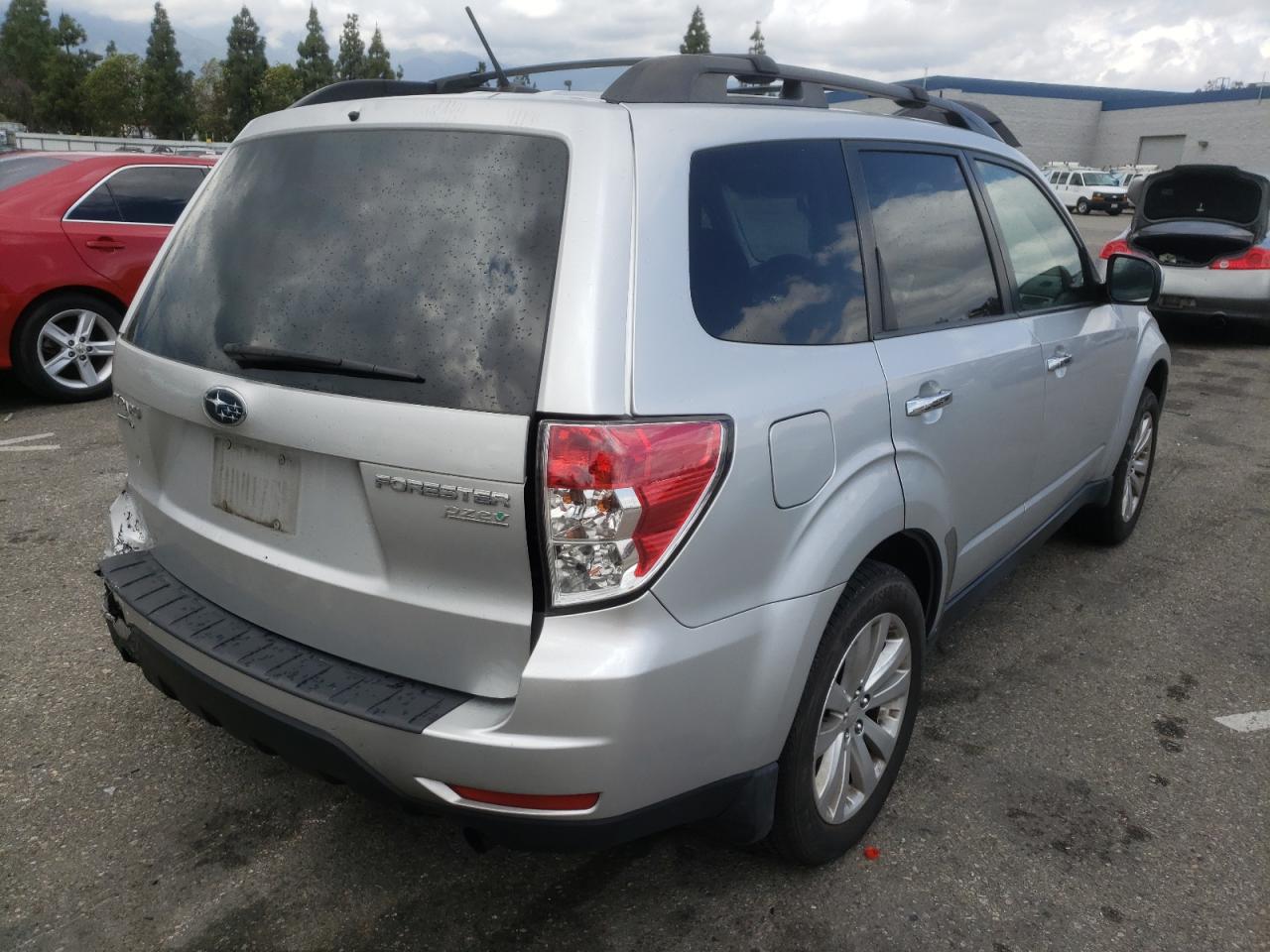 Photo 4 from auction – 2011 SUBARU FORESTER 2 with VIN JF2SHADC4BH708463