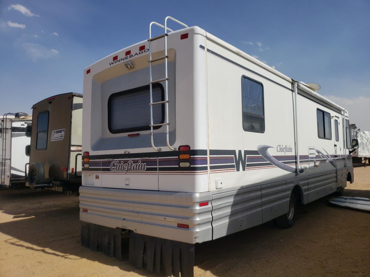 Photo 4 from auction – 1998 WINNEBAGO CHIEFTAIN with VIN 3FCMF53G2VJA24585