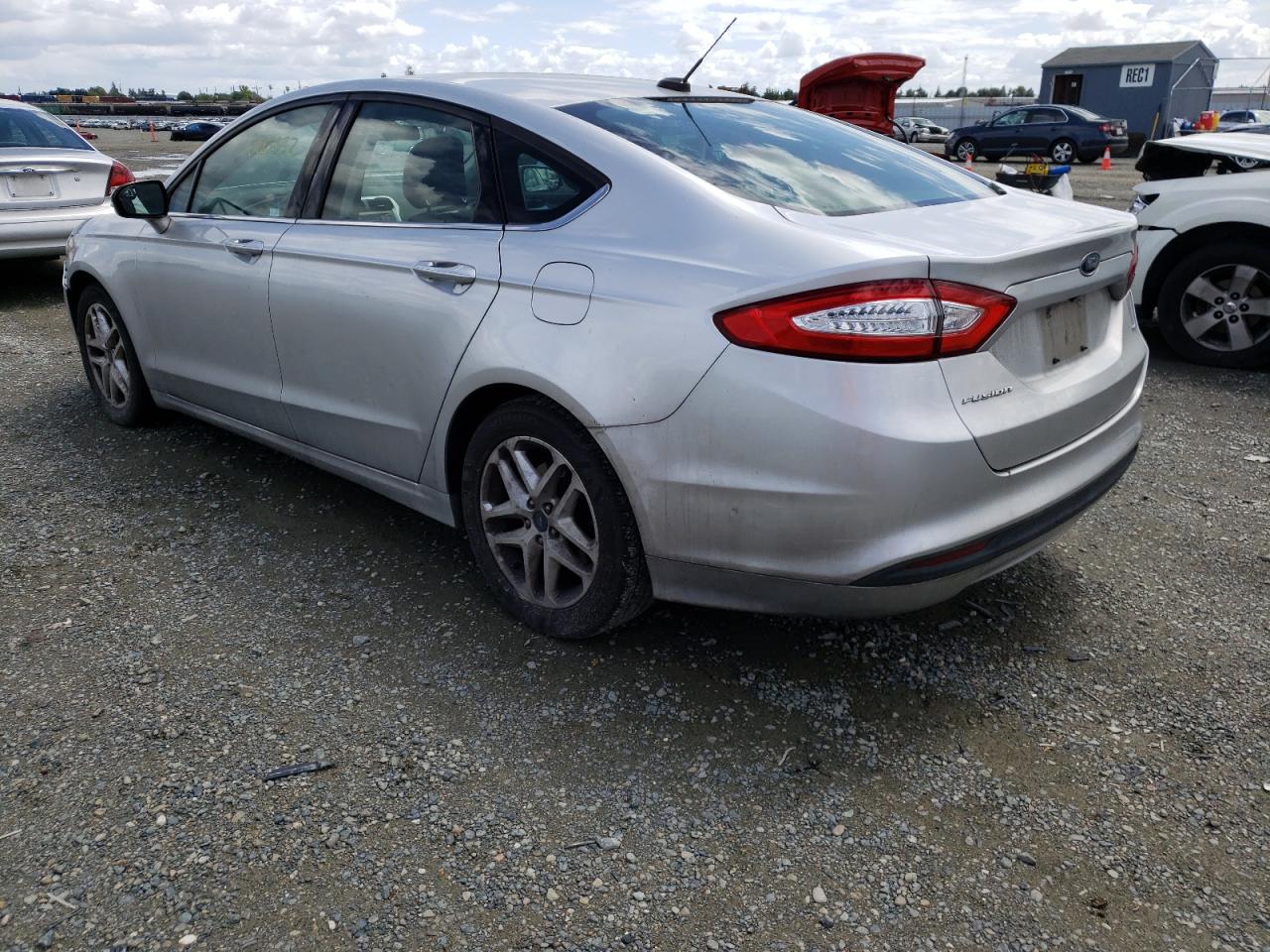 Photo 3 from auction – 2015 FORD FUSION SE with VIN 3FA6P0H72FR152609