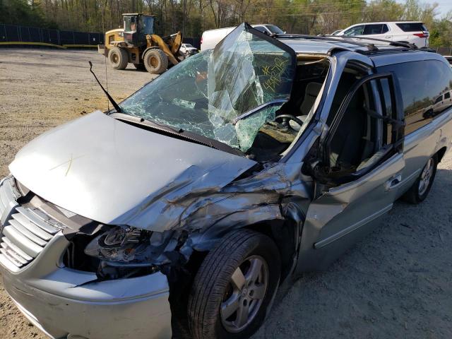 Photo 9 from auction – 2005 DODGE GRAND CARA with VIN 2D8GP44L25R249128